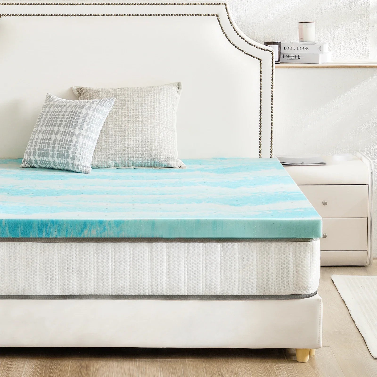 Dreamy Nights Gel Topper